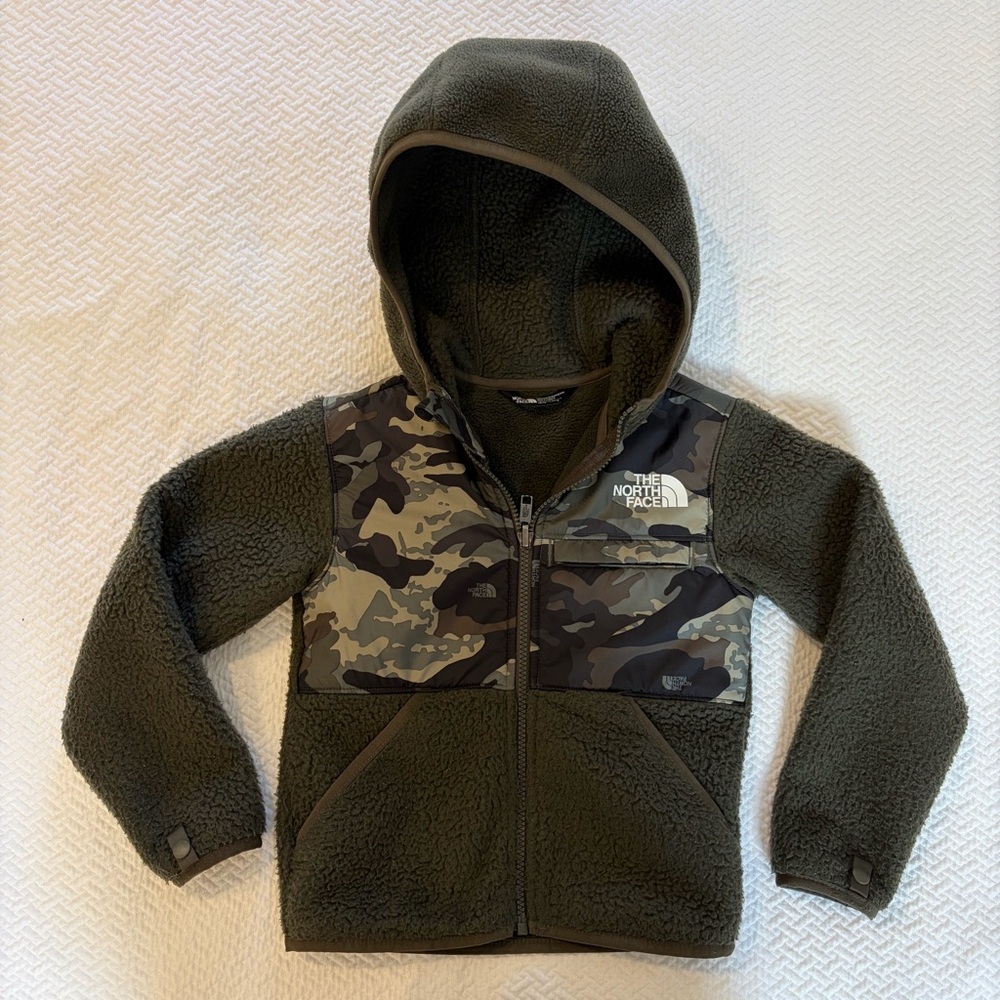 The North Face Kids Teen Olive Green Camo Chest Fleece Hoodie